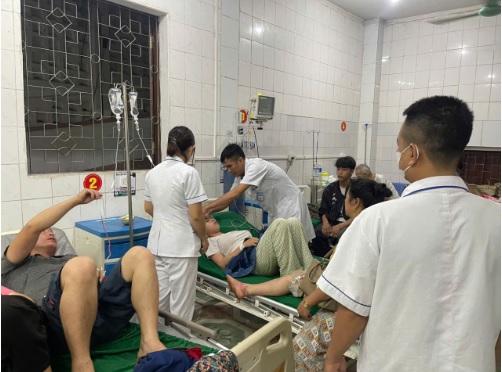 Nhiều người suýt mất mạng vì ăn nhầm lá rừng 2